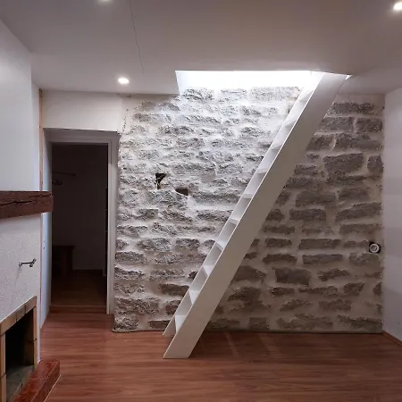 Apartment Kesklinna Peatuspaik *